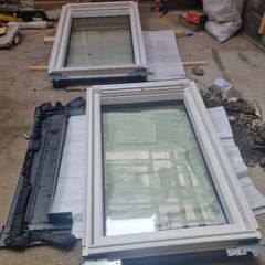 Velux white roof window new/nearly new