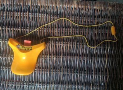 Duck sounding beak whistle