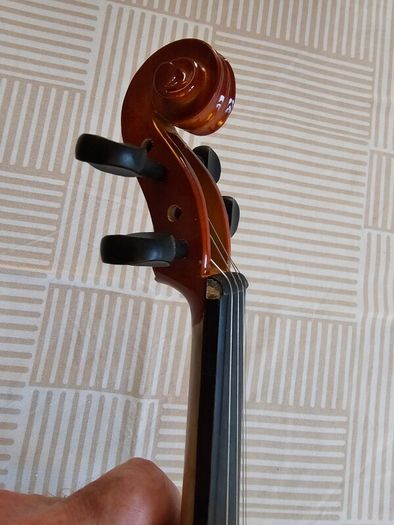 1/2 violin