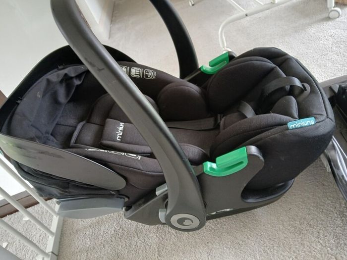 baby car seat and isofix