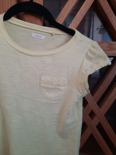 Next Tshirt girls size 5 years