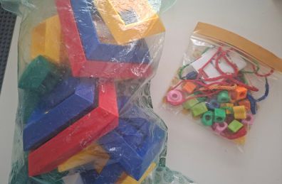 Beads & Laces / Stacking Blocks