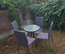 garden table and chairs free