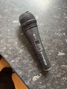 sennheiser e825s