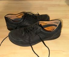 ECCO  Black Leather