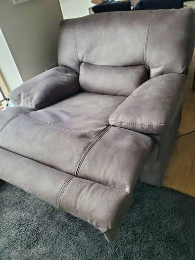 Bailey Recliner