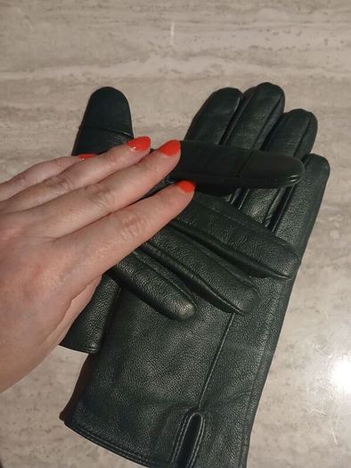Leather Gloves