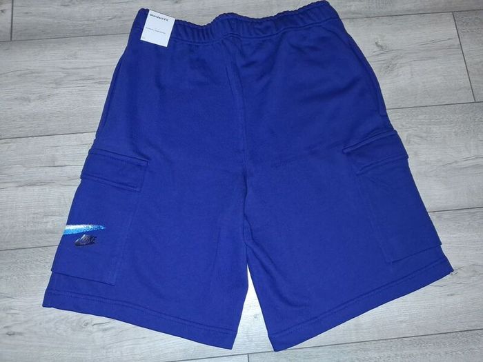 Brand New Nike Swoosh Terry Cargo Shorts - Size - Medium - RRP - 55.00