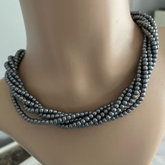 pearl choker