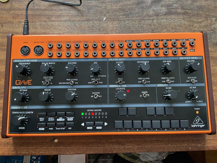 Behringer Crave Semi Modular Synthesiser