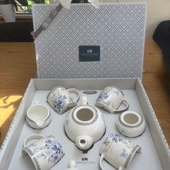 Newgrange Tea Set