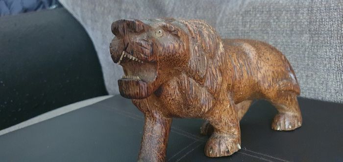 Lion wooden figures
