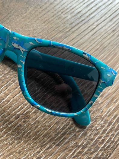 kids sunglasses Cath Kids fish pattern BNIB