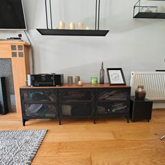 TV bench