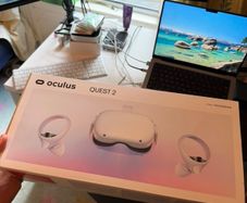 VR Meta Quest 2 256GB Barely Used