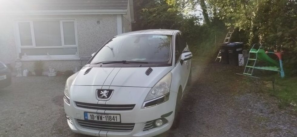 2010 Peugeot 5008