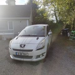 2010 Peugeot 5008