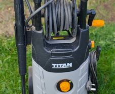Power washer like new. Used max 3 times