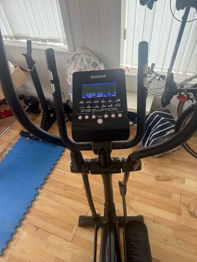 Reebok ZR8 Elliptical Cross trainer