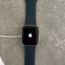 Apple Watch SE (Gen 2) (refurbished) 40mm Blue M/L Band + GPS Image 5