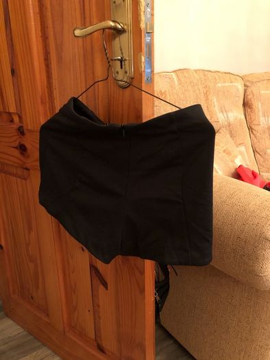 River island size 8 shorts