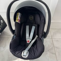 Cybex Z i/Size with 360degree i size universl ISOFIX