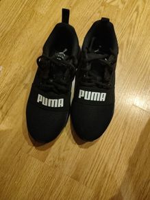 Puma trainers