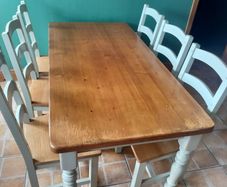 Dining table + 6 chairs