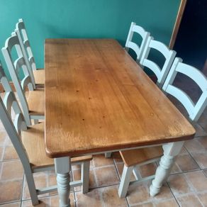 Dining table + 6 chairs