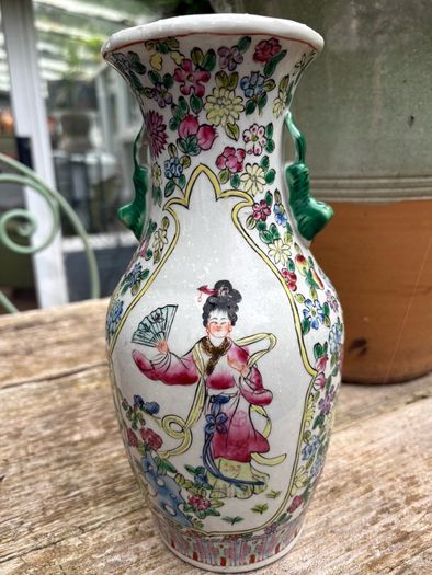 Traditional Chinese Porcelain Vase with hand painted figures