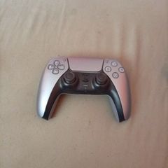 PS5 controller