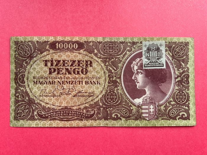 Hungary  10,000 Pengo. 1945.