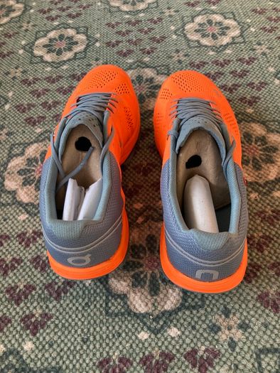 ON Cloudsurfer Runner / Size EU 39 UK 6