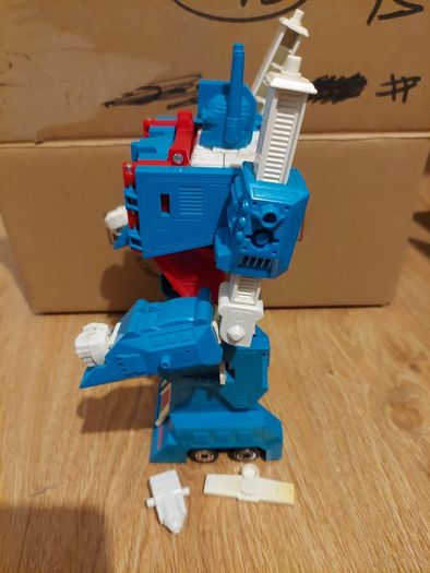 Transformer G1  Ultramagnus