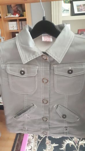 Cute pale green jacket Age 3-4 fleece lined