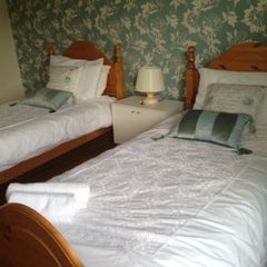 2 Single beds &  2 mattress