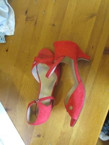 RED    size 7 extra wide ....