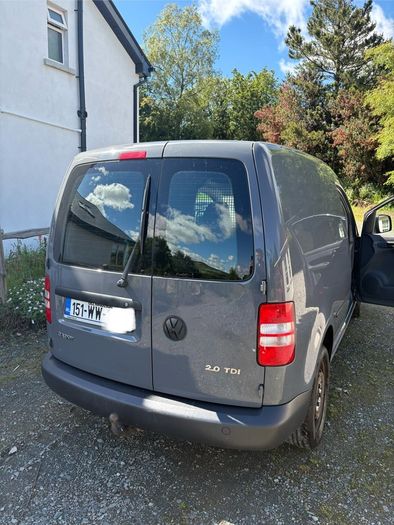 151 VW Caddy Van