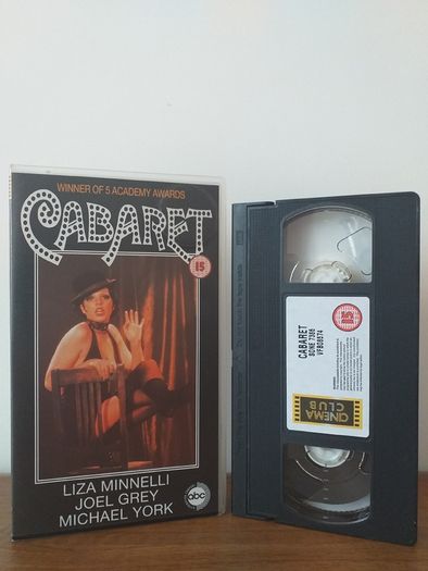 Cabaret VHS Tape Liza Minnelli Joel Grey Michael York