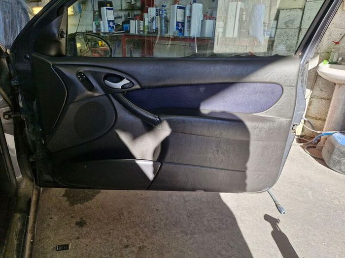 st170 interior 2002 model