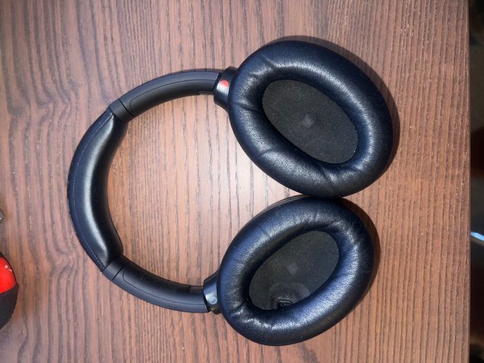 Sony WH-1000XM4 Noise Cancelling Headphones - Boxed - Excellent Condition
