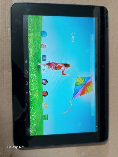 HANNSPREE  Hannspad 10.1 inch Tablet, Model No. HSG1279, in excellent condition
