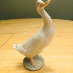 Nao By Lladro Goose Figurine