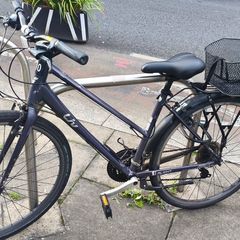 Liv Alight Hybrid Bike - Good Condition - With Basket & Mudguards