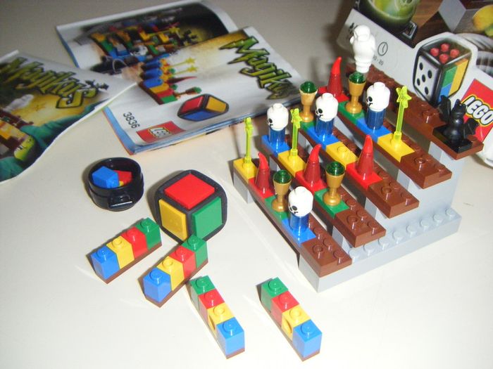 Lego Magikus.