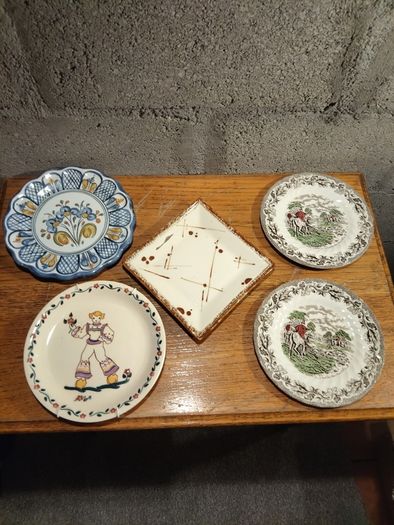 plates and wall hanging plates