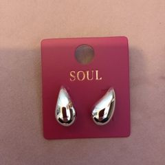 Soul earrings@ Carraig Donn