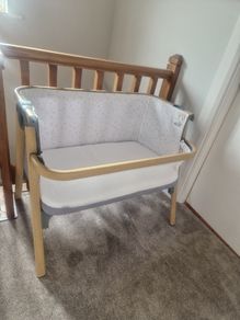 Babylo Nod Co-Sleeper Crib & Mattress. Includes Manual, travel bag