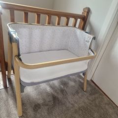 Babylo Nod Co-Sleeper Crib & Mattress. Includes Manual, travel bag