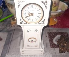 Donegal Parian China Claddagh Grandfather Mantel Clock Postage Available